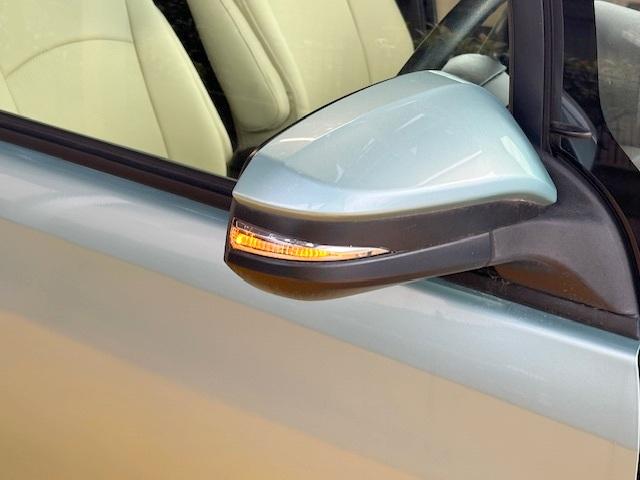 ノア Ｘ　ワンオーナー・新品革調シートカバー装着済み・両側自動ドア・純正ＳＤナビ・フリップダウンモニター・７人乗り・ＨＩＤライト・バックカメラ（12枚目）