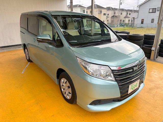 ノア Ｘ　ワンオーナー・新品革調シートカバー装着済み・両側自動ドア・純正ＳＤナビ・フリップダウンモニター・７人乗り・ＨＩＤライト・バックカメラ（19枚目）