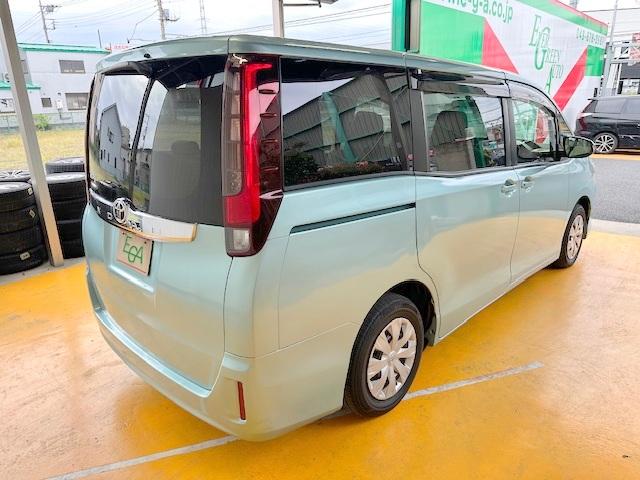 ノア Ｘ　ワンオーナー・新品革調シートカバー装着済み・両側自動ドア・純正ＳＤナビ・フリップダウンモニター・７人乗り・ＨＩＤライト・バックカメラ（24枚目）