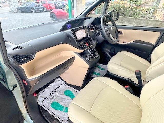 ノア Ｘ　ワンオーナー・新品革調シートカバー装着済み・両側自動ドア・純正ＳＤナビ・フリップダウンモニター・７人乗り・ＨＩＤライト・バックカメラ（27枚目）