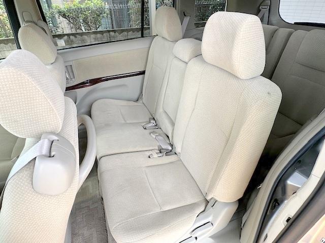 アイシス Ｇ　純正ＳＤナビ　ＣＤ　ＤＶＤ　フルセグ　Ｂｌｕｅｔｏｏｔｈ　バックカメラ　自動ドア　ＥＴＣ　スマートキー（24枚目）