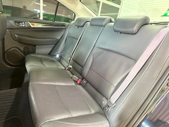 レガシィＢ４ リミテッド　修復歴なし　禁煙車　アイサイトＶｅｒ３　純正ＳＤナビ　Ｂｌｕｅｔｏｏｔｈ　レザーシート　シートヒーター　衝突軽減ブレーキ　レーンキープアシスト　アダプティブクルコン　パワーシート　ＥＴＣ　パドルシフト（14枚目）