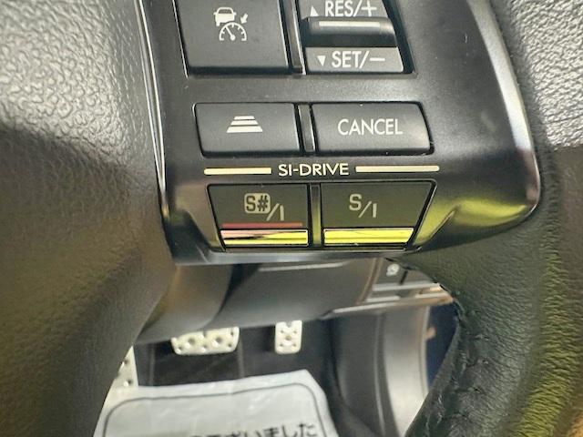 レガシィＢ４ ２．５ｉアイサイトＳパッケージ　修復歴なし　禁煙車　純正ＨＤＤナビ　衝突軽減ブレーキ　バックカメラ　ＳＩ－ＤＲＩＶＥ　ブルートゥース　半革シート　ＨＩＤ　Ｆ／Ｒフォグ　車線逸脱警報　ＥＴＣ　アクセスキー　パドルシフト　パワーシート（5枚目）