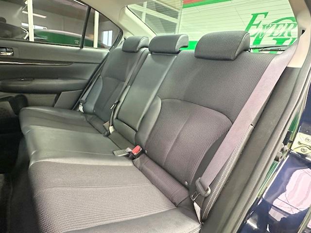 レガシィＢ４ ２．５ｉアイサイトＳパッケージ　修復歴なし　禁煙車　純正ＨＤＤナビ　衝突軽減ブレーキ　バックカメラ　ＳＩ－ＤＲＩＶＥ　ブルートゥース　半革シート　ＨＩＤ　Ｆ／Ｒフォグ　車線逸脱警報　ＥＴＣ　アクセスキー　パドルシフト　パワーシート（15枚目）