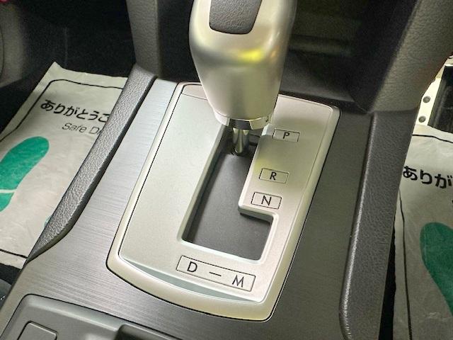 レガシィＢ４ ２．５ｉアイサイトＳパッケージ　修復歴なし　禁煙車　純正ＨＤＤナビ　衝突軽減ブレーキ　バックカメラ　ＳＩ－ＤＲＩＶＥ　ブルートゥース　半革シート　ＨＩＤ　Ｆ／Ｒフォグ　車線逸脱警報　ＥＴＣ　アクセスキー　パドルシフト　パワーシート（34枚目）