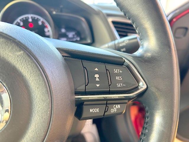 アクセラスポーツ １５ＸＤ　Ｌパッケージ　修復歴なし　禁煙車　純正ＳＤナビ　衝突軽減ブレーキ　バックカメラ　ブルートゥース　車線逸脱警報　ＢＳＭ　レザーシート　パワーシート　アドバンストキー　ＥＴＣ　コーナーセンサー　ハンドル＆シートヒーター（4枚目）