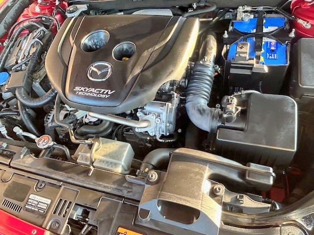 アクセラスポーツ １５ＸＤ　Ｌパッケージ　修復歴なし　禁煙車　純正ＳＤナビ　衝突軽減ブレーキ　バックカメラ　ブルートゥース　車線逸脱警報　ＢＳＭ　レザーシート　パワーシート　アドバンストキー　ＥＴＣ　コーナーセンサー　ハンドル＆シートヒーター（12枚目）