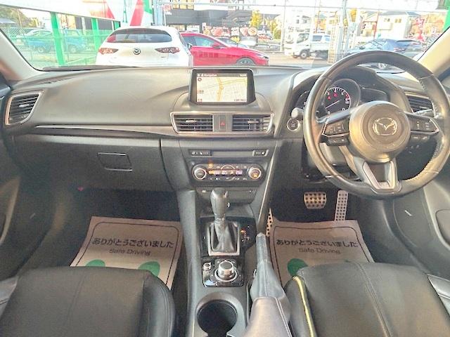 アクセラスポーツ １５ＸＤ　Ｌパッケージ　修復歴なし　禁煙車　純正ＳＤナビ　衝突軽減ブレーキ　バックカメラ　ブルートゥース　車線逸脱警報　ＢＳＭ　レザーシート　パワーシート　アドバンストキー　ＥＴＣ　コーナーセンサー　ハンドル＆シートヒーター（13枚目）