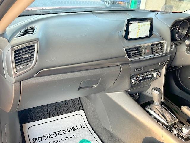 アクセラスポーツ １５ＸＤ　Ｌパッケージ　修復歴なし　禁煙車　純正ＳＤナビ　衝突軽減ブレーキ　バックカメラ　ブルートゥース　車線逸脱警報　ＢＳＭ　レザーシート　パワーシート　アドバンストキー　ＥＴＣ　コーナーセンサー　ハンドル＆シートヒーター（31枚目）