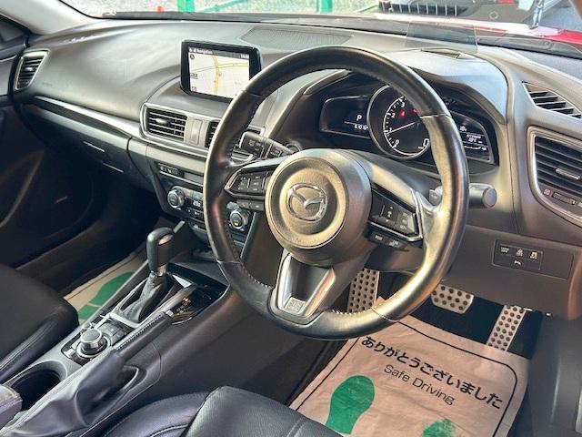 アクセラスポーツ １５ＸＤ　Ｌパッケージ　修復歴なし　禁煙車　純正ＳＤナビ　衝突軽減ブレーキ　バックカメラ　ブルートゥース　車線逸脱警報　ＢＳＭ　レザーシート　パワーシート　アドバンストキー　ＥＴＣ　コーナーセンサー　ハンドル＆シートヒーター（32枚目）