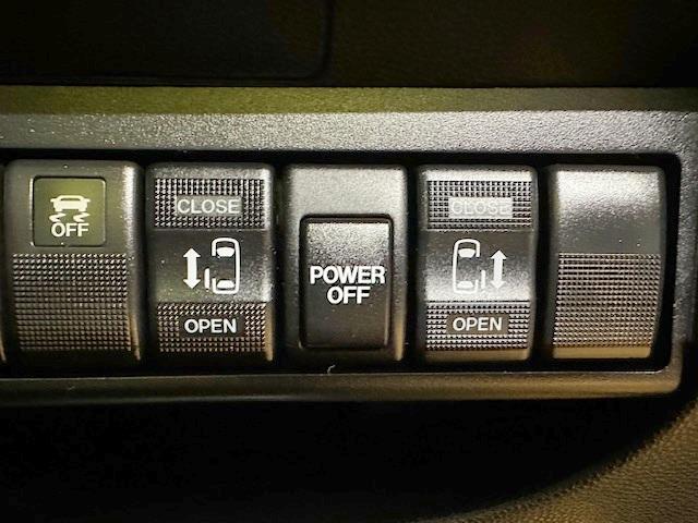 ビアンテ グランツ－スカイアクティブ　修復歴なし　純正メモリナビ　両側自動ドア　ブルートゥース　ＥＴＣ　フルセグＴＶ　フリップダウンモニタ　アドバンストキー　ＨＩＤ　フォグ　純正フルエアロ＆１６ＡＷ　パドルシフト　革巻ステア　横滑防止装置（4枚目）