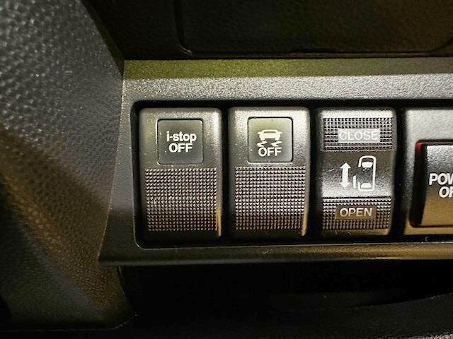 ビアンテ グランツ－スカイアクティブ　修復歴なし　純正メモリナビ　両側自動ドア　ブルートゥース　ＥＴＣ　フルセグＴＶ　フリップダウンモニタ　アドバンストキー　ＨＩＤ　フォグ　純正フルエアロ＆１６ＡＷ　パドルシフト　革巻ステア　横滑防止装置（6枚目）