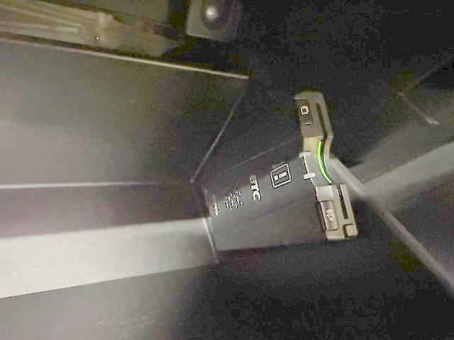 ８６ ＧＴリミテッド　修復歴なし　禁煙車　純正ＨＤＤナビ　ＥＴＣ　バックカメラ　シートヒーター　Ｂｌｕｅｔｏｏｔｈ　スマートキー　プッシュスタート　純正１７インチアルミホイール　フルセグＴＶ　ＤＶＤ再生　ＣＤ（3枚目）