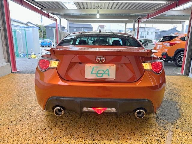 ８６ ＧＴリミテッド　修復歴なし　禁煙車　純正ＨＤＤナビ　ＥＴＣ　バックカメラ　シートヒーター　Ｂｌｕｅｔｏｏｔｈ　スマートキー　プッシュスタート　純正１７インチアルミホイール　フルセグＴＶ　ＤＶＤ再生　ＣＤ（17枚目）