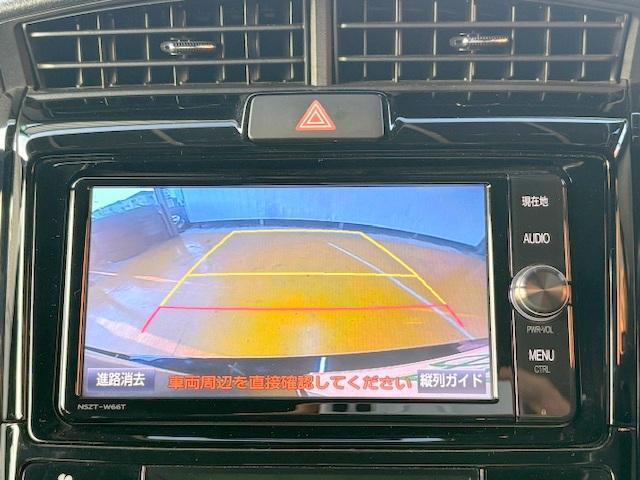 カローラフィールダー ハイブリッドG ダブルバイビー 修復歴なし 禁煙車 純正SDナビ 衝突軽減ブレーキ バックカメラ Bluetooth 車線逸脱警報 ETC2.0 ハーフレザーシート オートマチックハイビーム シートヒーター 革巻ステア スマートキー(5枚目)