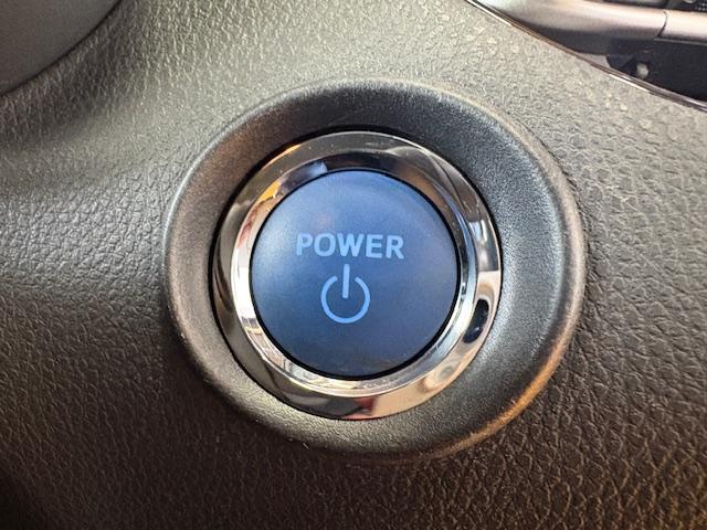 C-HR G LEDエディション 修復歴なし 禁煙車 純正SDナビ 衝突軽減ブレーキ バックカメラ ブルートゥース 半革シート ブラインドスポットモニター ETC2.0 コーナーセンサー 車線逸脱警報 オートハイビーム シートヒーター(8枚目)