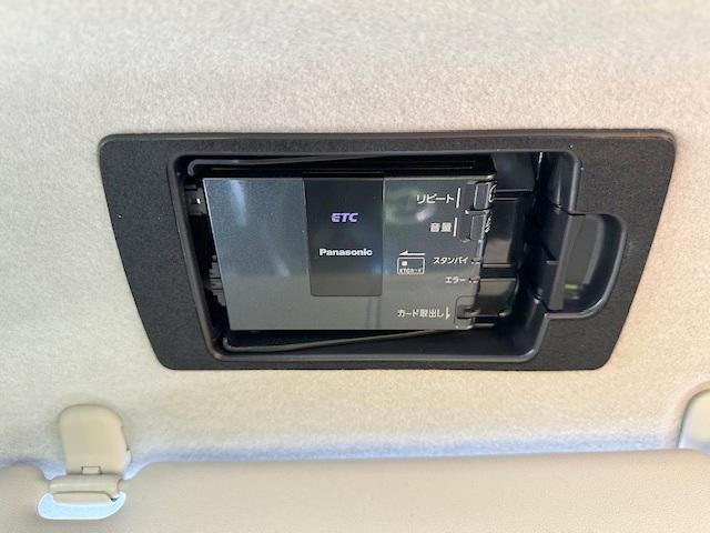 プレマシー ２０Ｓ－スカイアクティブ　Ｌパッケージ　修復歴なし　禁煙車　両側パワースライドドア　ハーフレザーシート　バックカメラ　アドバンストキー　純正ＳＤナビ　Ｂｌｕｅｔｏｏｔｈ　オートクルーズコントロール　ＨＩＤヘッドライト　ＥＴＣ（6枚目）