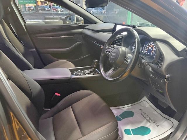 MAZDA3ファストバック 20Sプロアクティブ ツーリングセレクション 修復歴なし 禁煙車 純正SDナビ 衝突軽減ブレーキ バックカメラ コーナーセンサー Bluetooth 車線逸脱警報 ブラインドスポットモニタ オートハイビーム パワーシート ハンドル/シートヒーター(12枚目)