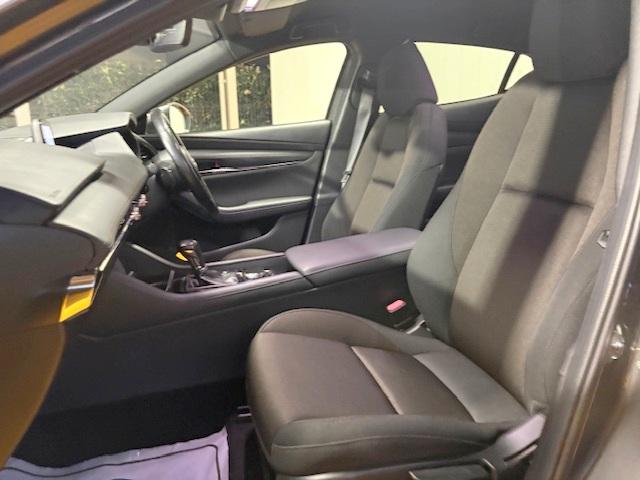 MAZDA3ファストバック 20Sプロアクティブ ツーリングセレクション 修復歴なし 禁煙車 純正SDナビ 衝突軽減ブレーキ バックカメラ コーナーセンサー Bluetooth 車線逸脱警報 ブラインドスポットモニタ オートハイビーム パワーシート ハンドル/シートヒーター(23枚目)