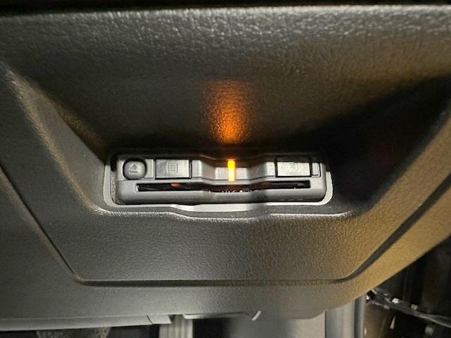 ＭＡＺＤＡ３セダン ２０Ｓプロアクティブ　禁煙車　衝突軽減ブレーキ　アダプティブクルーズコントロール　マツコネナビ　全周囲カメラ　ＣＤ　ＤＶＤ　Ｂｌｕｅｔｏｏｔｈ　ＥＴＣ（4枚目）