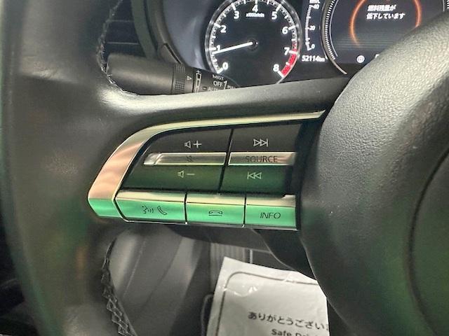 ＭＡＺＤＡ３セダン ２０Ｓプロアクティブ　禁煙車　衝突軽減ブレーキ　アダプティブクルーズコントロール　マツコネナビ　全周囲カメラ　ＣＤ　ＤＶＤ　Ｂｌｕｅｔｏｏｔｈ　ＥＴＣ（11枚目）