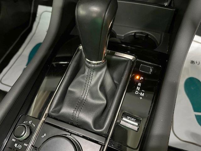 ＭＡＺＤＡ３セダン ２０Ｓプロアクティブ　禁煙車　衝突軽減ブレーキ　アダプティブクルーズコントロール　マツコネナビ　全周囲カメラ　ＣＤ　ＤＶＤ　Ｂｌｕｅｔｏｏｔｈ　ＥＴＣ（14枚目）