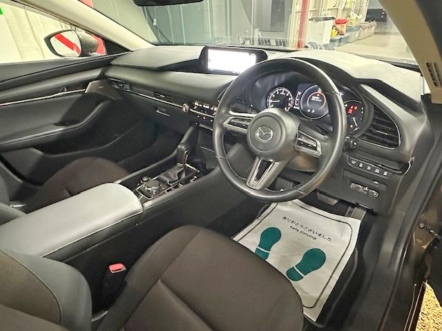 ＭＡＺＤＡ３セダン ２０Ｓプロアクティブ　禁煙車　衝突軽減ブレーキ　アダプティブクルーズコントロール　マツコネナビ　全周囲カメラ　ＣＤ　ＤＶＤ　Ｂｌｕｅｔｏｏｔｈ　ＥＴＣ（24枚目）