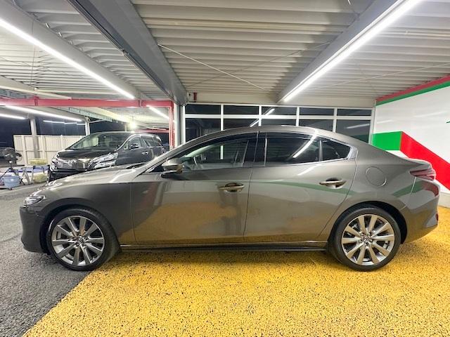ＭＡＺＤＡ３セダン ２０Ｓプロアクティブ　禁煙車　衝突軽減ブレーキ　アダプティブクルーズコントロール　マツコネナビ　全周囲カメラ　ＣＤ　ＤＶＤ　Ｂｌｕｅｔｏｏｔｈ　ＥＴＣ（27枚目）