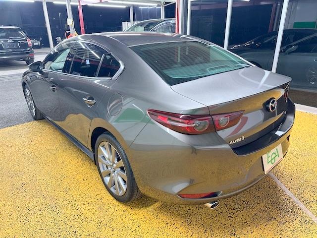 ＭＡＺＤＡ３セダン ２０Ｓプロアクティブ　禁煙車　衝突軽減ブレーキ　アダプティブクルーズコントロール　マツコネナビ　全周囲カメラ　ＣＤ　ＤＶＤ　Ｂｌｕｅｔｏｏｔｈ　ＥＴＣ（31枚目）
