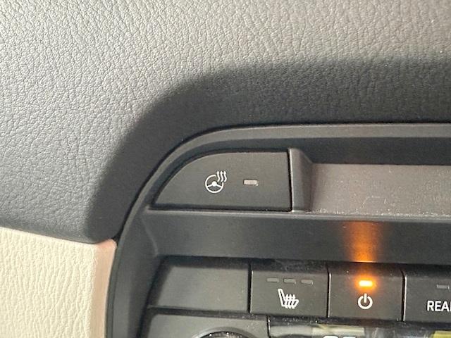 ＣＸ－８ ２５Ｓ　Ｌパッケージ　禁煙車　衝突軽減ブレーキ　７人乗り　白レザーシート　全周囲カメラ　ＢＯＳＥスピーカー　マツダコネクトナビ　シートヒーター　シートベンチレーション　電動リアゲート（10枚目）