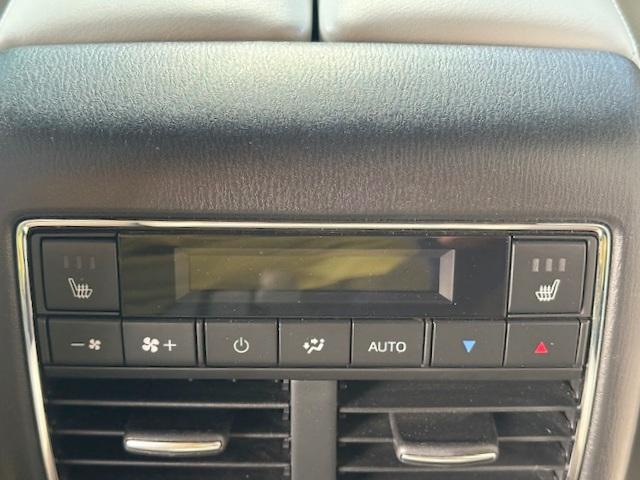 ＣＸ－８ ２５Ｓ　Ｌパッケージ　禁煙車　衝突軽減ブレーキ　７人乗り　白レザーシート　全周囲カメラ　ＢＯＳＥスピーカー　マツダコネクトナビ　シートヒーター　シートベンチレーション　電動リアゲート（15枚目）