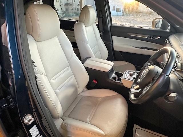 ＣＸ－８ ２５Ｓ　Ｌパッケージ　禁煙車　衝突軽減ブレーキ　７人乗り　白レザーシート　全周囲カメラ　ＢＯＳＥスピーカー　マツダコネクトナビ　シートヒーター　シートベンチレーション　電動リアゲート（21枚目）