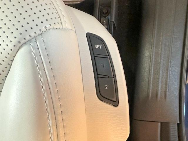 ＣＸ－８ ２５Ｓ　Ｌパッケージ　禁煙車　衝突軽減ブレーキ　７人乗り　白レザーシート　全周囲カメラ　ＢＯＳＥスピーカー　マツダコネクトナビ　シートヒーター　シートベンチレーション　電動リアゲート（23枚目）