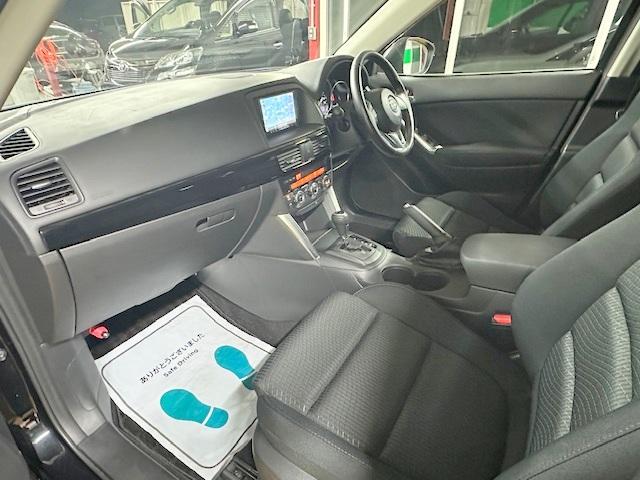 ＣＸ－５ ＸＤ　禁煙車　純正メモリーナビ　サイドカメラ　バックカメラ　ＨＩＤライト　スマートキー　プッシュスタート　純正１７インチＡＷ（20枚目）