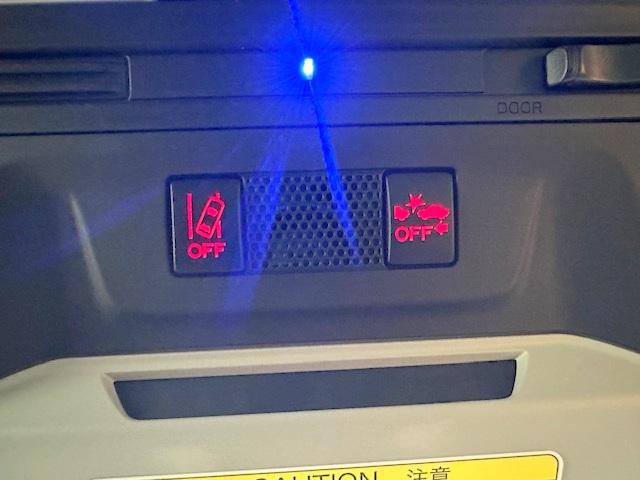 インプレッサスポーツ ２．０ｅ－Ｌアイサイト　走行２９６０ｋｍ　禁煙車　純正メモリーナビ　アイサイトＶｅｒ３　バックカメラ　パドルシフト　ＥＴＣ　プッシュスタート　アダプティブクルーズコントロール　ＢＳＭ（11枚目）