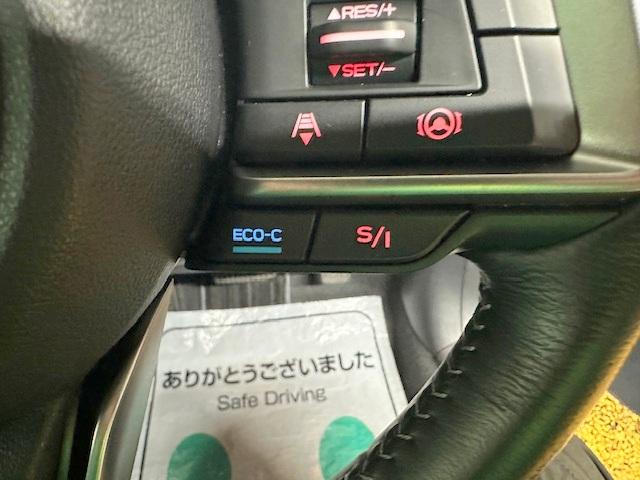 インプレッサスポーツ ２．０ｅ－Ｌアイサイト　走行２９６０ｋｍ　禁煙車　純正メモリーナビ　アイサイトＶｅｒ３　バックカメラ　パドルシフト　ＥＴＣ　プッシュスタート　アダプティブクルーズコントロール　ＢＳＭ（12枚目）