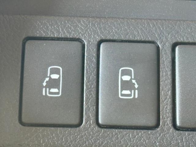 ヴォクシー ZS 禁煙車 純正HDDナビ 両側パワースライドドア Bluetooth バックカメラ ETC スマートキー パドルシフト MTモード付AT フルセグTV DVD再生 CD(4枚目)