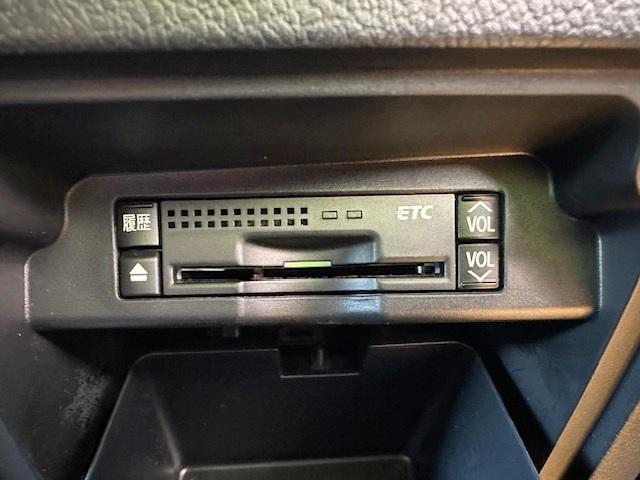 ヴォクシー ZS 禁煙車 純正HDDナビ 両側パワースライドドア Bluetooth バックカメラ ETC スマートキー パドルシフト MTモード付AT フルセグTV DVD再生 CD(6枚目)