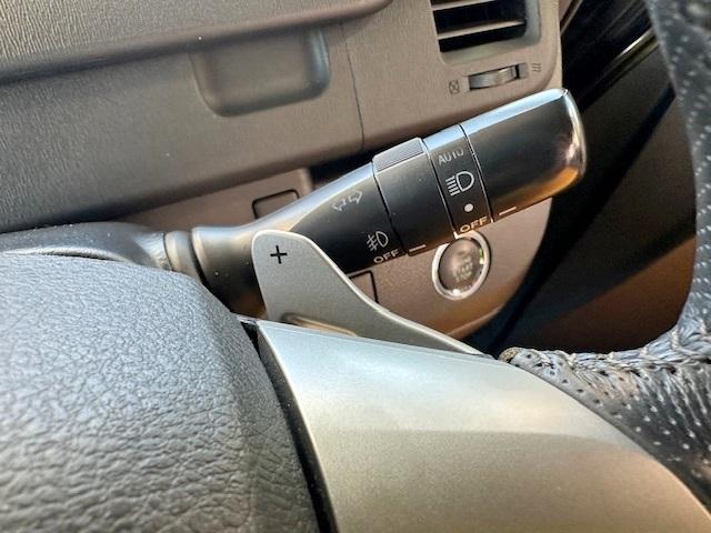 ヴォクシー ZS 禁煙車 純正HDDナビ 両側パワースライドドア Bluetooth バックカメラ ETC スマートキー パドルシフト MTモード付AT フルセグTV DVD再生 CD(8枚目)