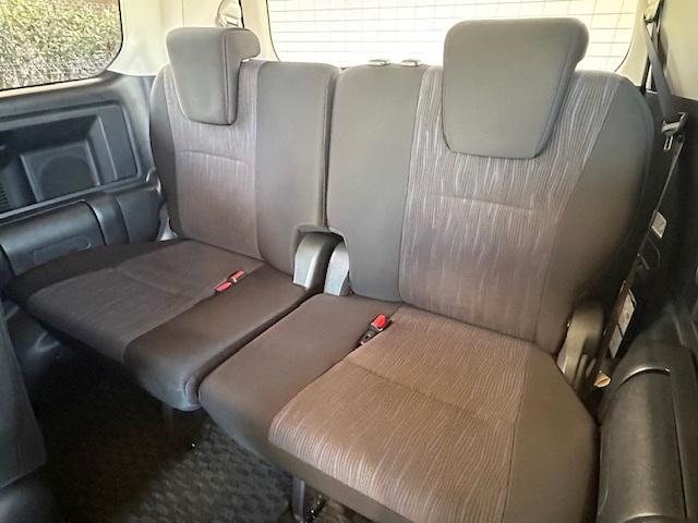 ヴォクシー ZS 禁煙車 純正HDDナビ 両側パワースライドドア Bluetooth バックカメラ ETC スマートキー パドルシフト MTモード付AT フルセグTV DVD再生 CD(12枚目)