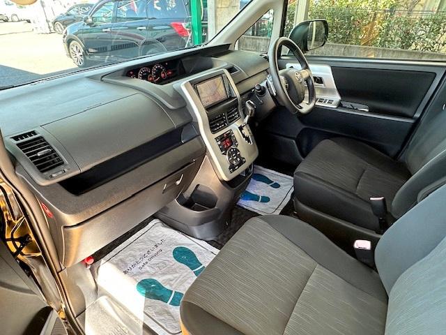 ヴォクシー ZS 禁煙車 純正HDDナビ 両側パワースライドドア Bluetooth バックカメラ ETC スマートキー パドルシフト MTモード付AT フルセグTV DVD再生 CD(26枚目)