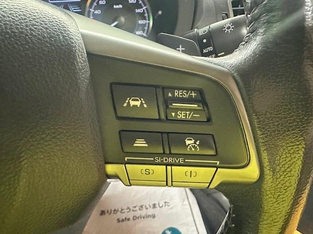 XV 2.0i-L アイサイト 禁煙車 アイサイトVer2 純正メモリーナビ バックカメラ レザーシート CD DVD Bluetooth フルセグ スマートキー プッシュスタート HIDライト(11枚目)