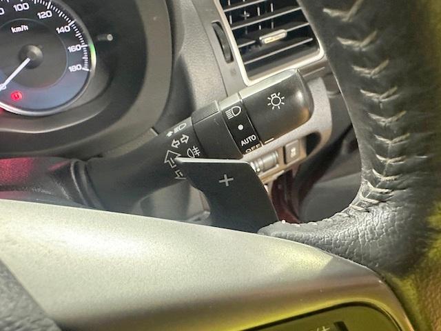 XV 2.0i-L アイサイト 禁煙車 アイサイトVer2 純正メモリーナビ バックカメラ レザーシート CD DVD Bluetooth フルセグ スマートキー プッシュスタート HIDライト(19枚目)