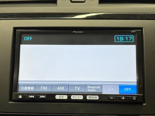 純正ＳＤナビ付き！ＤＶＤ再生、フルセグＴＶ、Ｂｌｕｅｔｏｏｔｈオーディオと装備が充実しております！