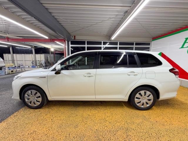 カローラフィールダー ハイブリッドＧ　修復歴なし　禁煙車　衝突軽減ブレーキ　純正ＳＤナビ　ＥＴＣ　バックカメラ　トヨタセーフティセンス　レーンキープ　オートハイビーム　スマートキー　プッシュスタート　Ｂｌｕｅｔｏｏｔｈ　横滑り防止装置（22枚目）