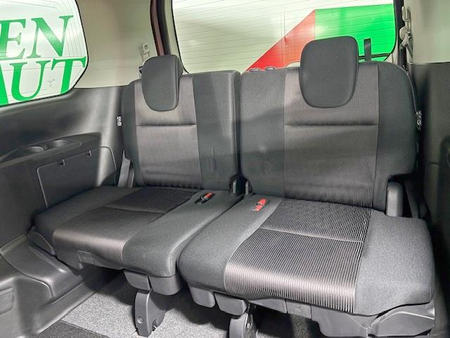 セレナ ハイウェイスター　プロパイロットエディション　修復歴なし　ワンオーナー　禁煙車　プロパイロット　両側自動ドア　フリップダウンモニタ　ブルートゥース　バックカメラ　インテリキー　プッシュスタート　ＥＴＣ　ＬＥＤライト　電動パーキング　ステアスイッチ（16枚目）