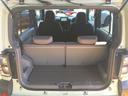広々としたラゲッジスペース!更にシートアレンジで大きな荷物の収納が出来ます!便利ですよね♪