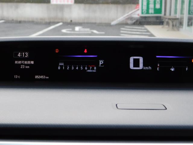 ホンダセンシング　純正ナビ　後カメラ　純正ドラレコ前　純正天吊りモニター　わくわくゲート　ＬＥＤライト　フォグ　Ｗオートエアコン　ＥＴＣ　スマートキー　Ｉストップ　パドルシフト　アダプティブクルコン　ワンオーナー(14枚目)