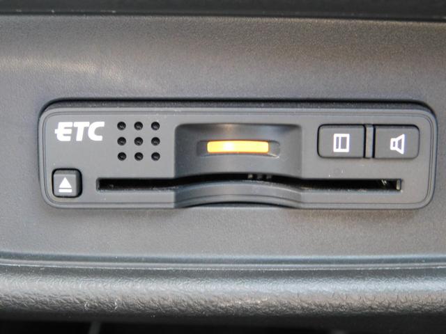 オデッセイ アブソルート・ＥＸホンダセンシング　純８型ナビ　Ｗ電動　ＢＳＩ　ドラレコ前　禁煙　サイドカーテンエアバッグ　ＬＥＤ　フォグ　オートリトラミラー　ＥＴＣ　運転席パワーシート　Ａクルーズ　軽減ブレーキ　盗難防止　大型アームレスト　パドル（18枚目）