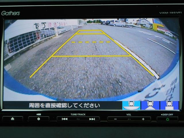 フリード Ｇ・ホンダセンシング　Ｗ電動　純ナビ　後カメラ　純ドラレコ前　禁煙　１オーナー　ハロゲンライト　ＥＴＣ　盗難防止　ロールサンシェード　２列目キャプテンシート　６人乗　フルセグＴＶ　Ｂｌｕｅｔｏｏｔｈ　ＣＤ録音　整備記録簿（12枚目）